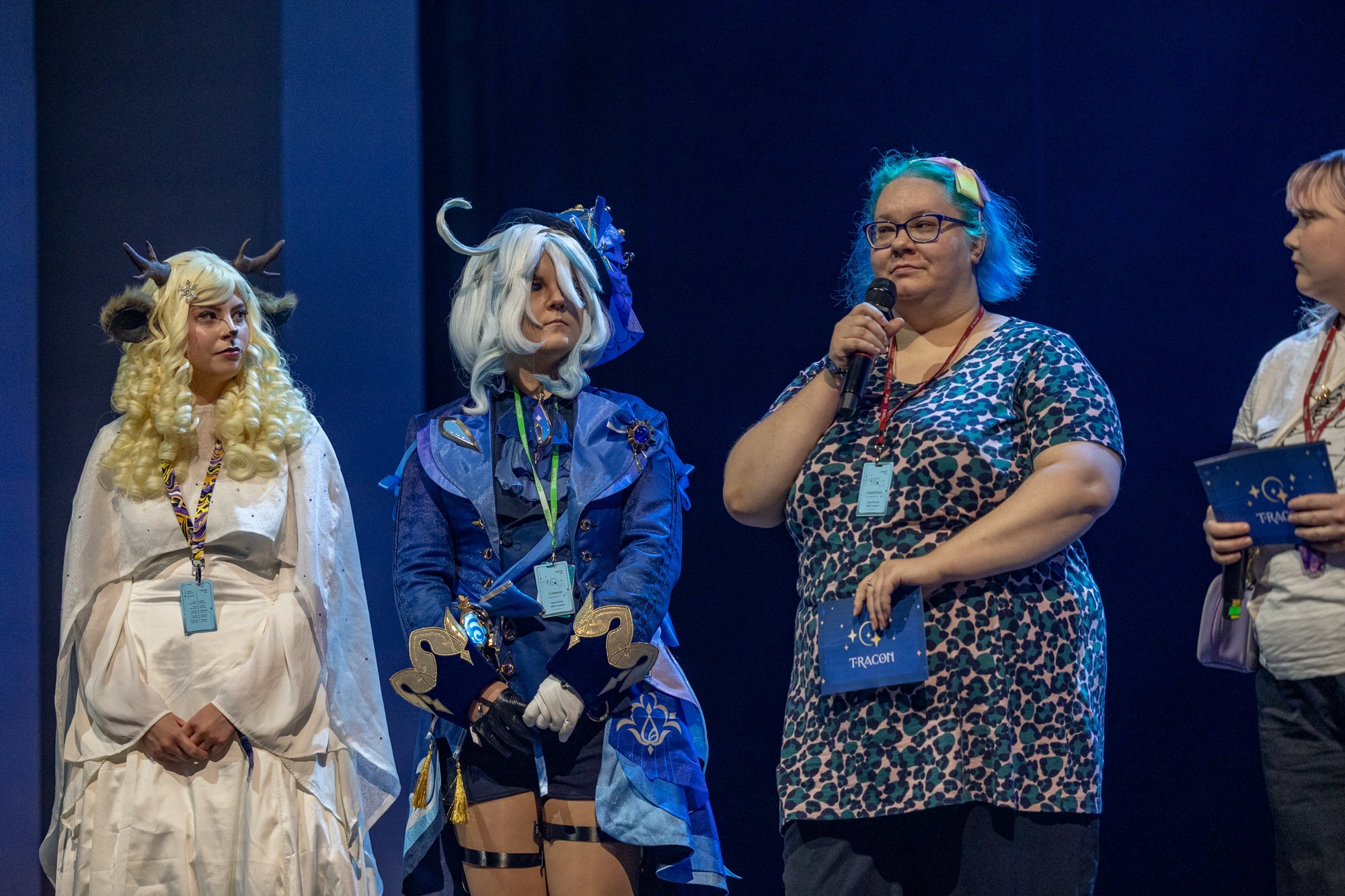 Tracon Sunnuntai AMV Saako introa äänestää & AMV Show - Wezaap-9