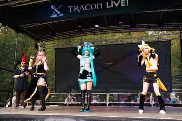 TRA05685-Cosplay_Catwalk_Tracon2026_emilmeemu_no_19