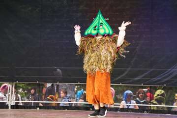 TRA05717-Cosplay_Catwalk_Tracon2026_emilmeemu_no_35