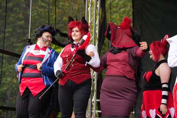 TRA06022-Cosplay_Catwalk_Tracon2026_emilmeemu_no_189