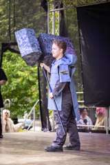 tracon2026_cosplaycatwalk_emmijokilahti_56