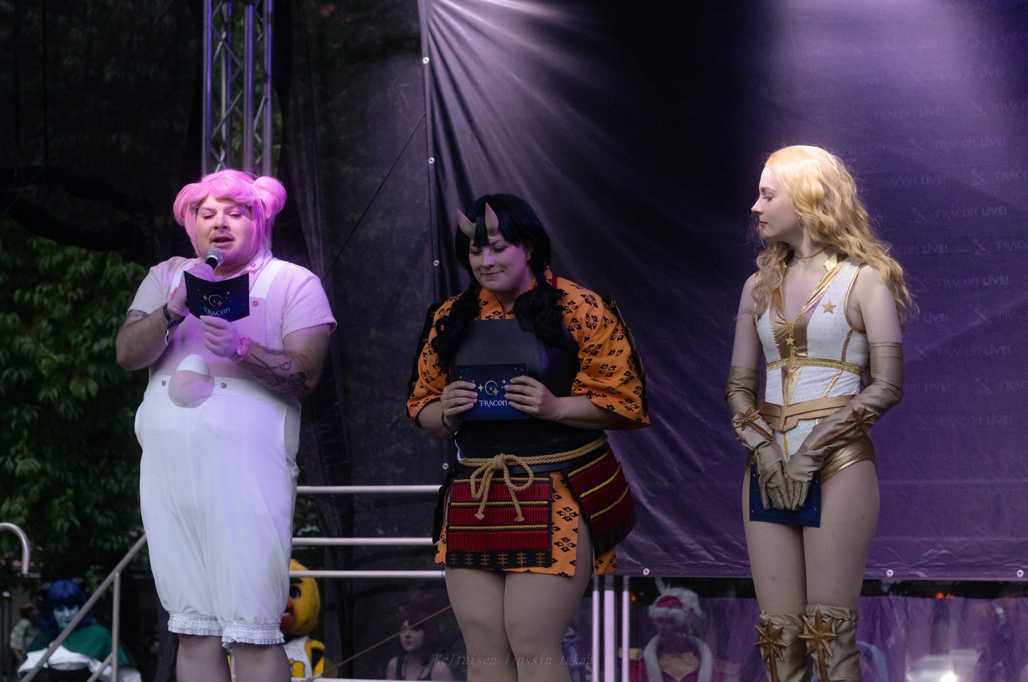 4.9_hall_cosplay-12