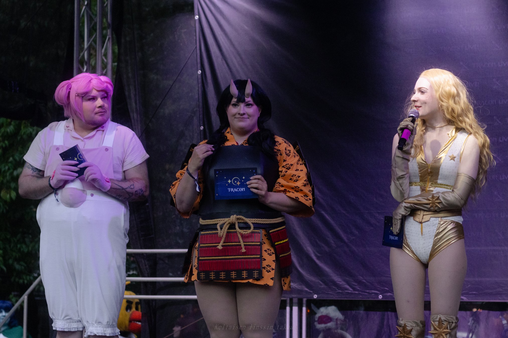 4.9_hall_cosplay-13