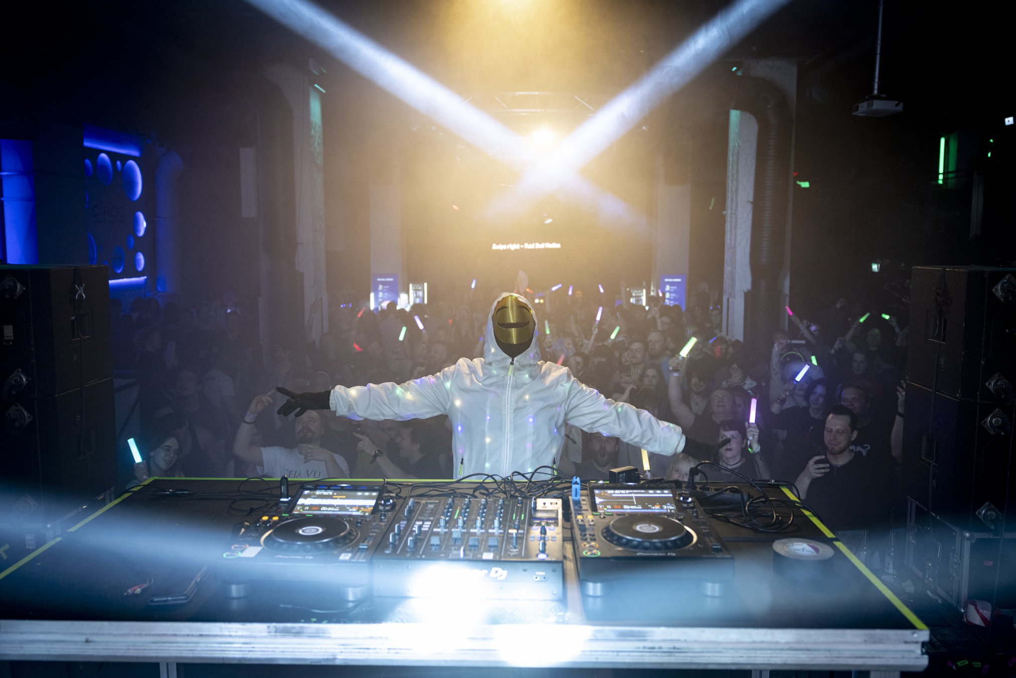 4O9A4847