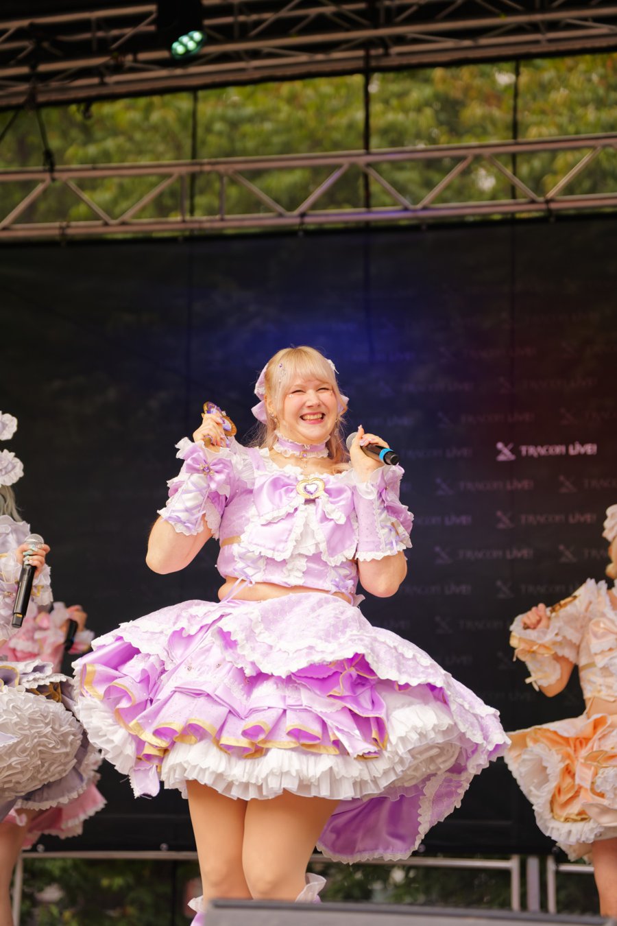 TRA06286-Prismatic_Monochrome_Tracon2026_emilmeemu_no_71