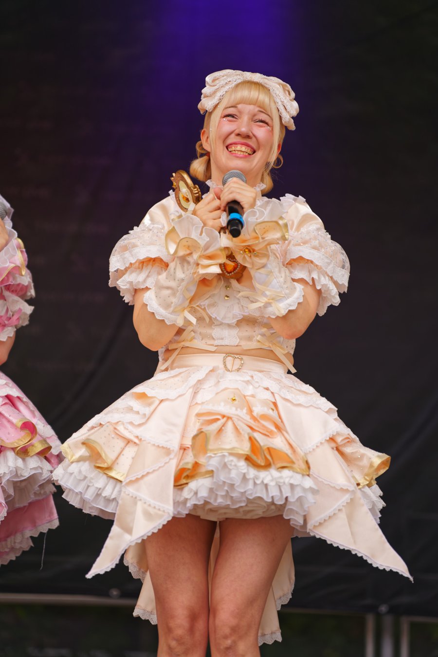 TRA06349-Prismatic_Monochrome_Tracon2026_emilmeemu_no_103
