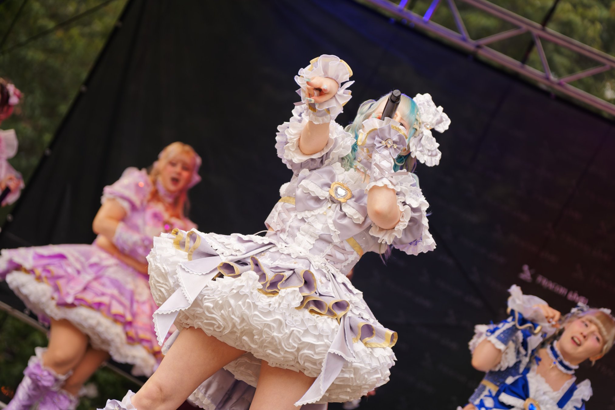TRA06392-Prismatic_Monochrome_Tracon2026_emilmeemu_no_127