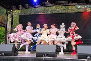 TRA06705-Prismatic_Monochrome_Tracon2026_emilmeemu_no_264