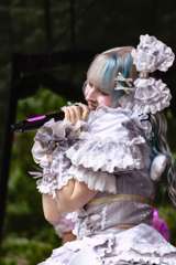 5.9_Prismatic_Monochrome-23
