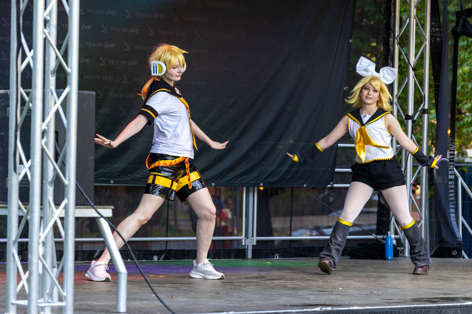Tracon Perjantai Sähköiset Enkelit-6