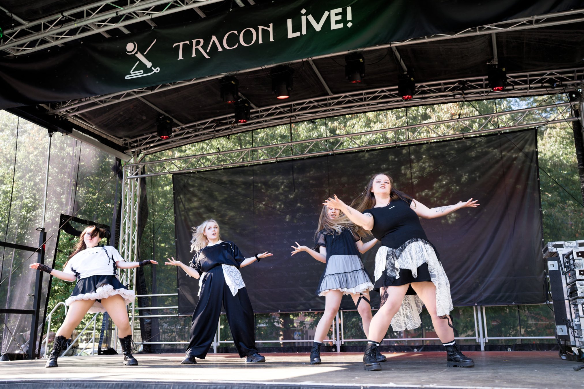 TRA00414-Medley10_Tracon2026_emilmeemu_no_598