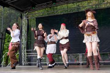 TRA09911-Medley10_Tracon2026_emilmeemu_no_402