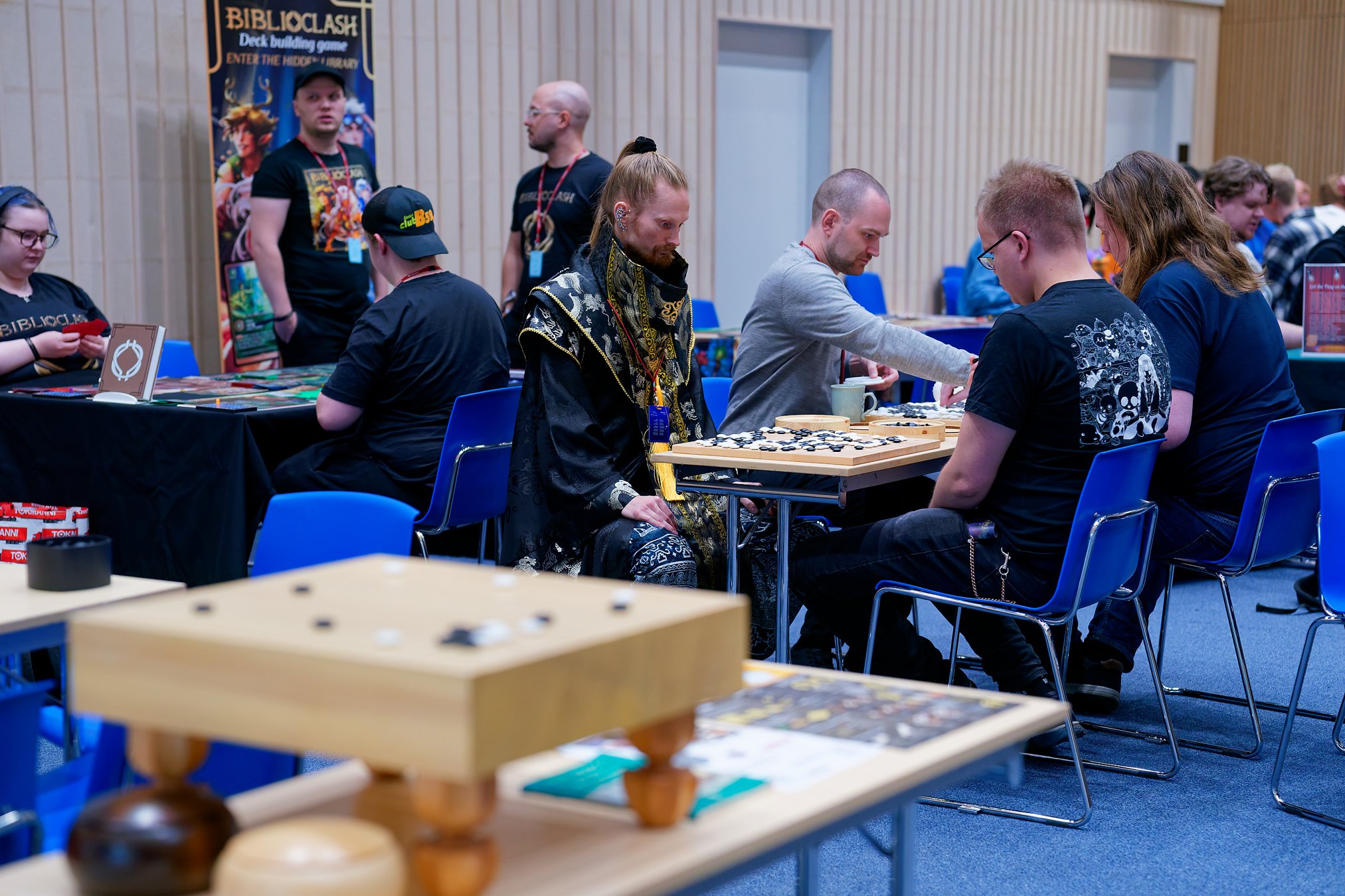 26090516221216
