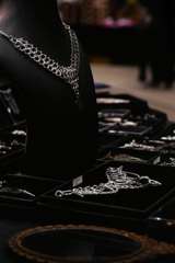 tracon26_artesaanipöydät_sirroijewellery-02