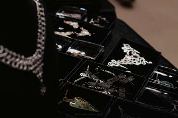 tracon26_artesaanipöydät_sirroijewellery-03