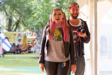 Tracon X » Kuvat ohjelmanumeroista » Eatyourkimchi picnic