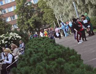 7T0A4192aniki