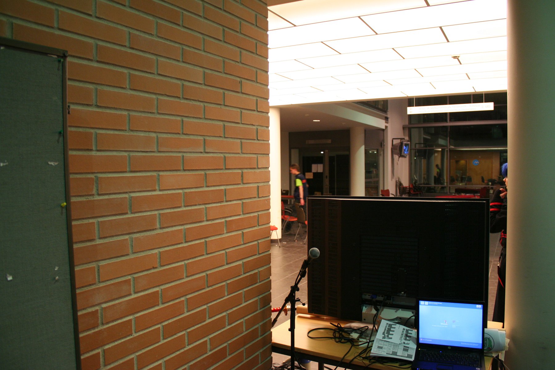 staff_32