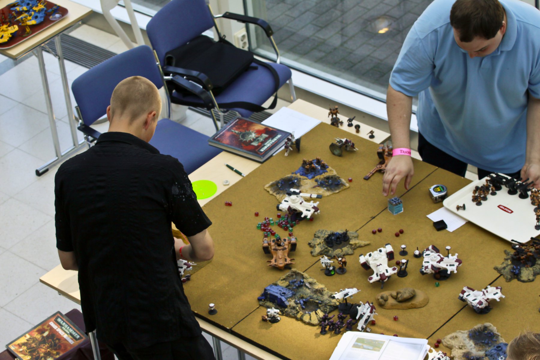 Tracon-196