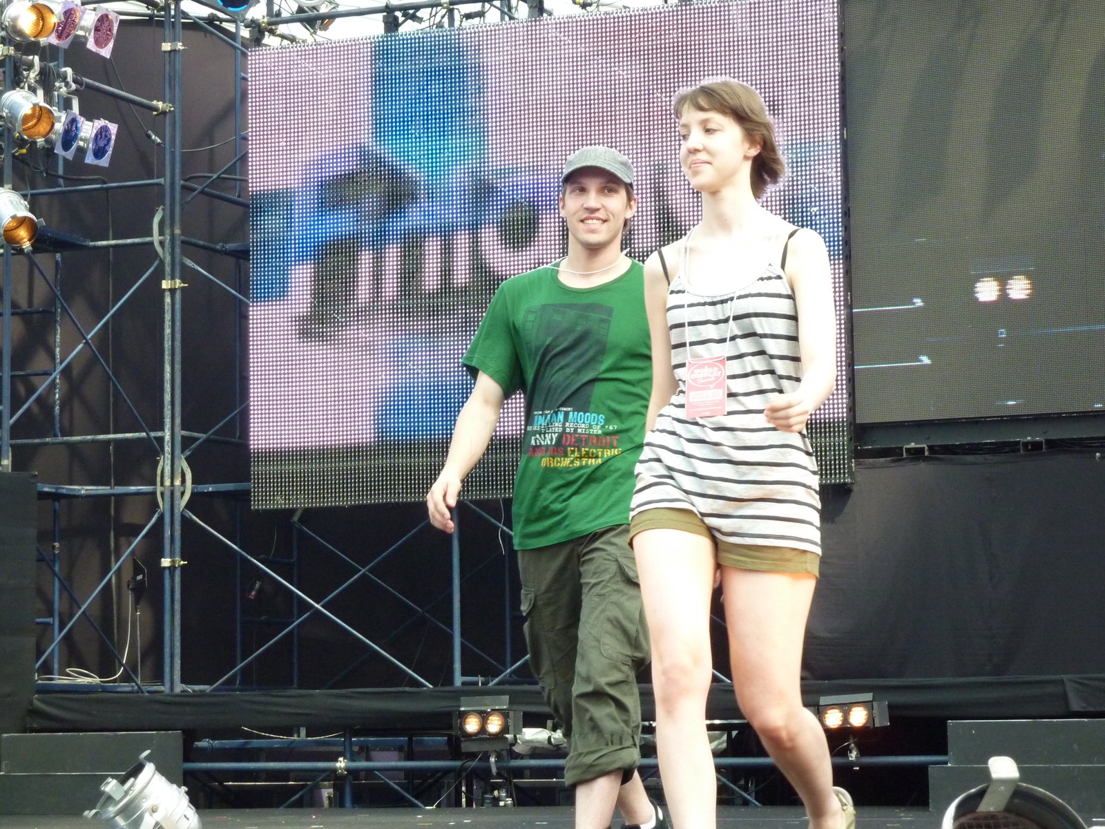 P1010373
