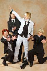 Valahdys17-02