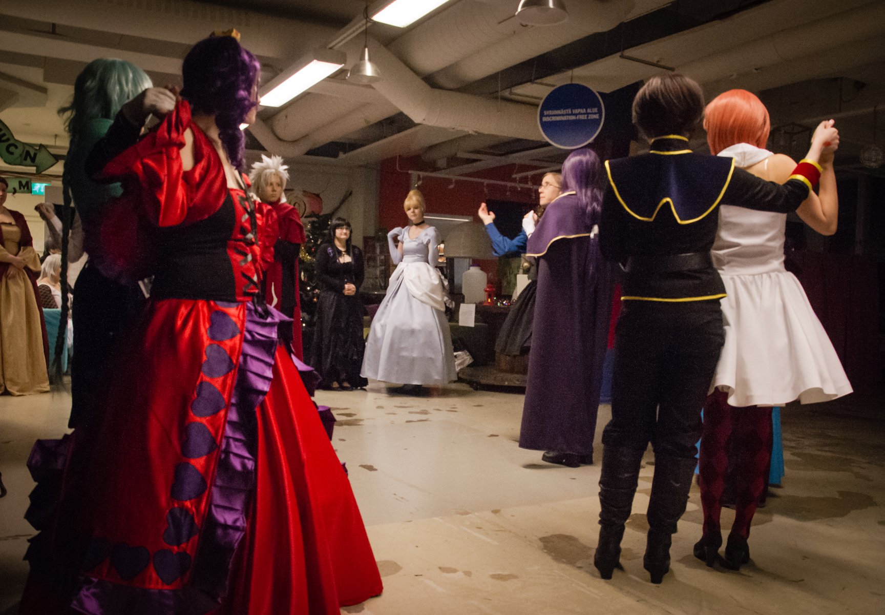cosplaytanssiaiset_yleis-24